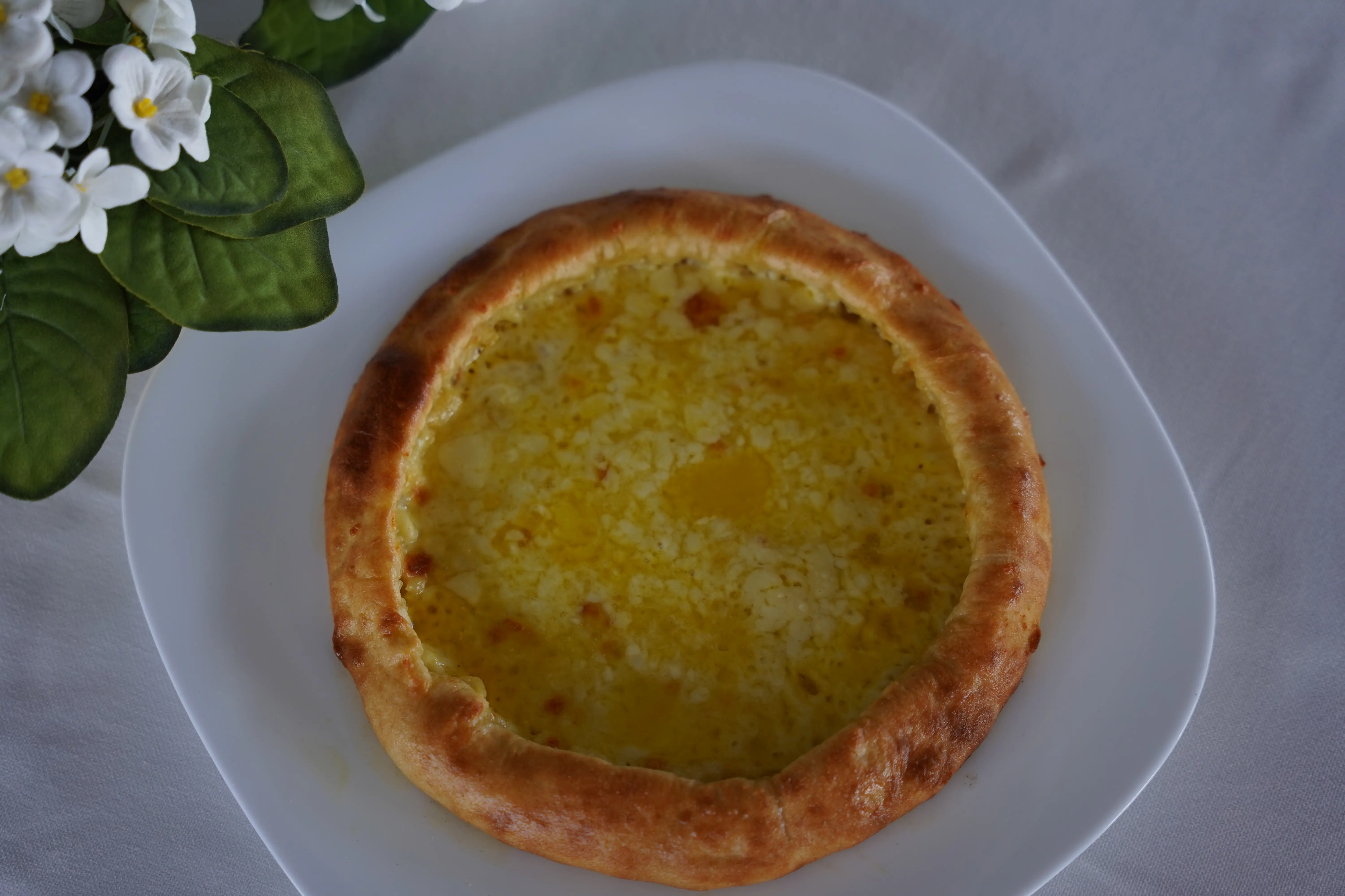 Trabzon Peynirli Yuvarlak Pide