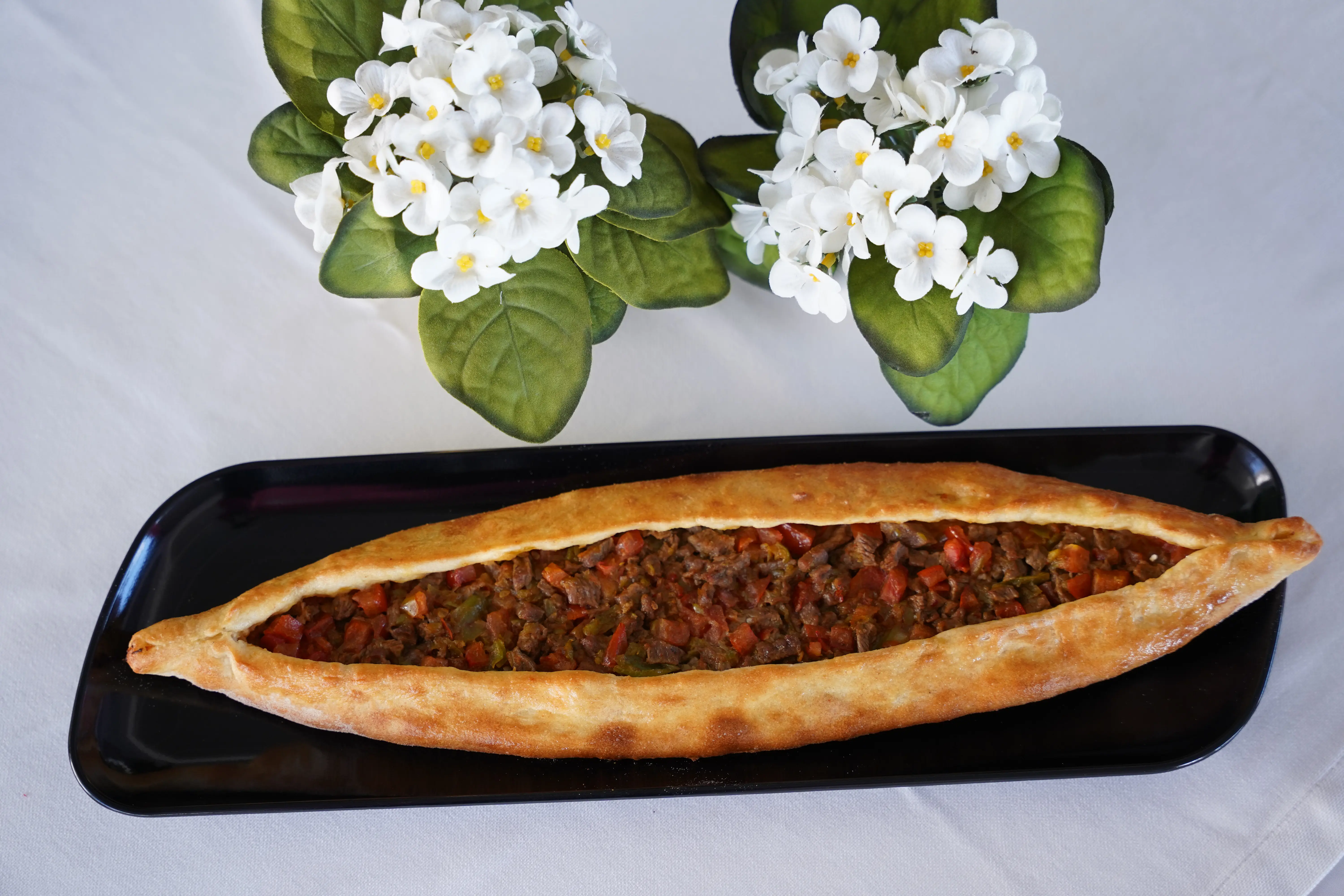 Kuşbaşılı Pide 